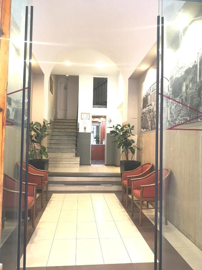 Rome Travellers Hotel Dış mekan fotoğraf