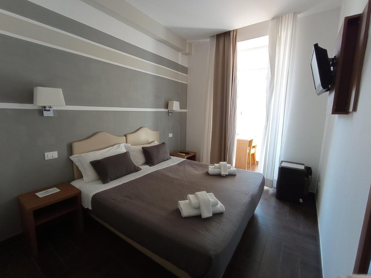 Rome Travellers Hotel Dış mekan fotoğraf
